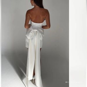 White strapless bow dress